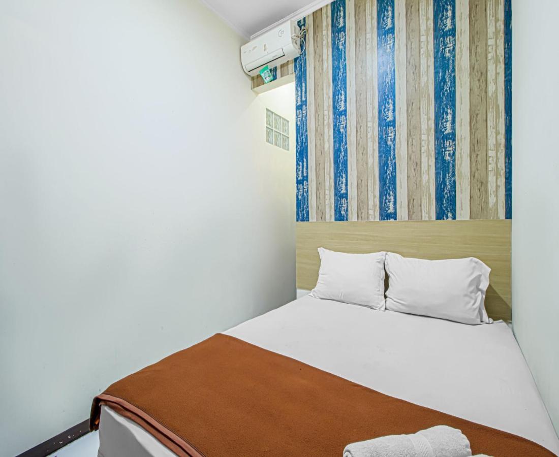 Hotel Bantal Guling Alun Alun Bandung Exterior foto