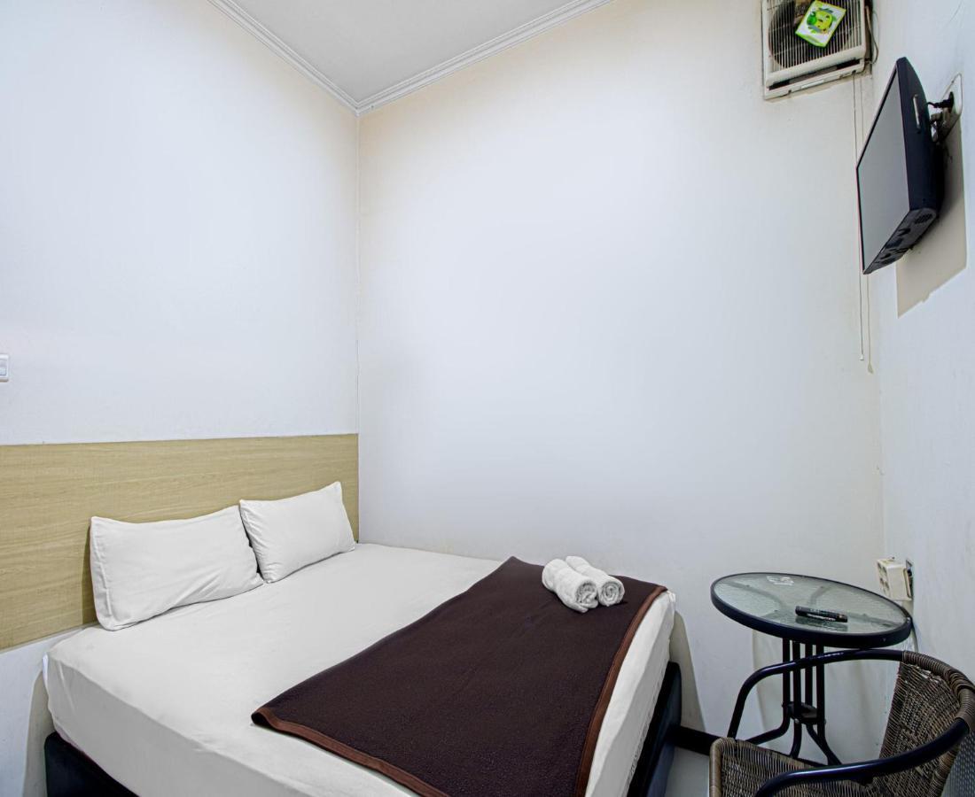 Hotel Bantal Guling Alun Alun Bandung Exterior foto