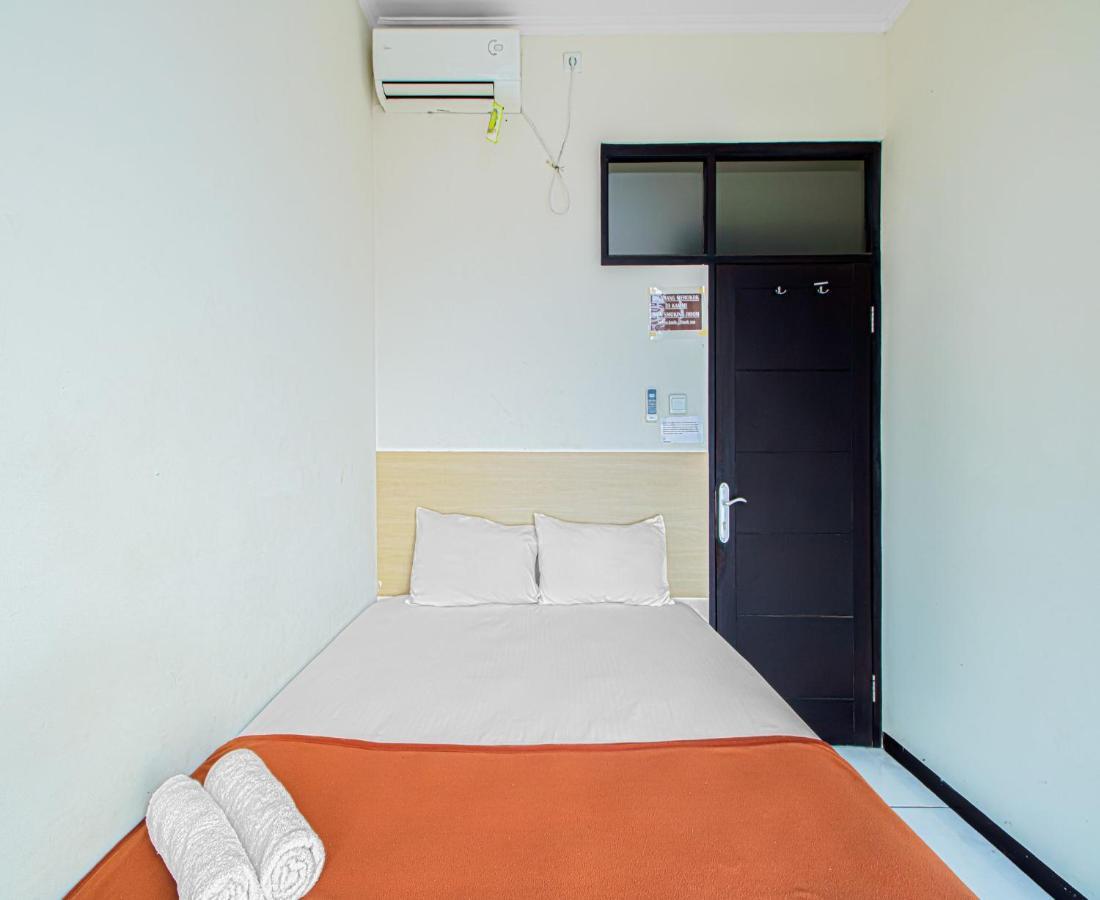 Hotel Bantal Guling Alun Alun Bandung Exterior foto