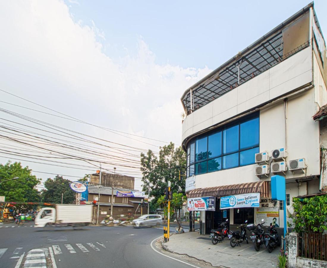 Hotel Bantal Guling Alun Alun Bandung Exterior foto