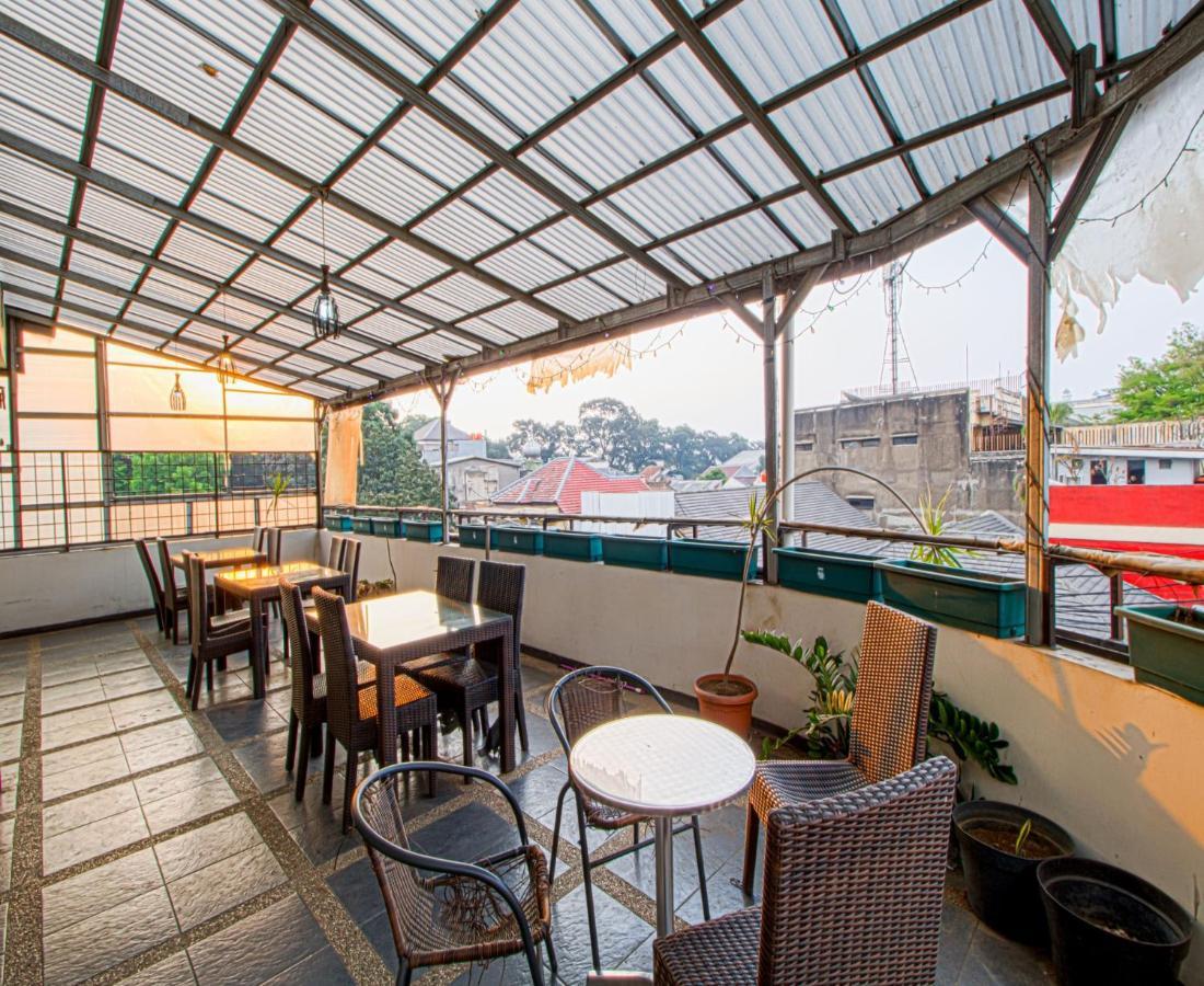 Hotel Bantal Guling Alun Alun Bandung Exterior foto