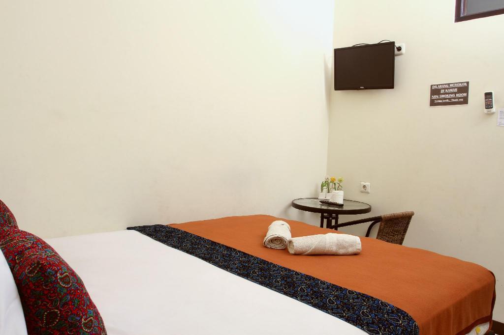 Hotel Bantal Guling Alun Alun Bandung Exterior foto