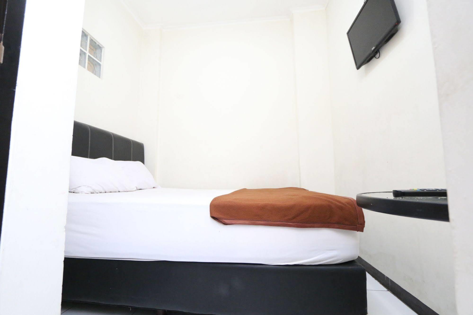 Hotel Bantal Guling Alun Alun Bandung Exterior foto