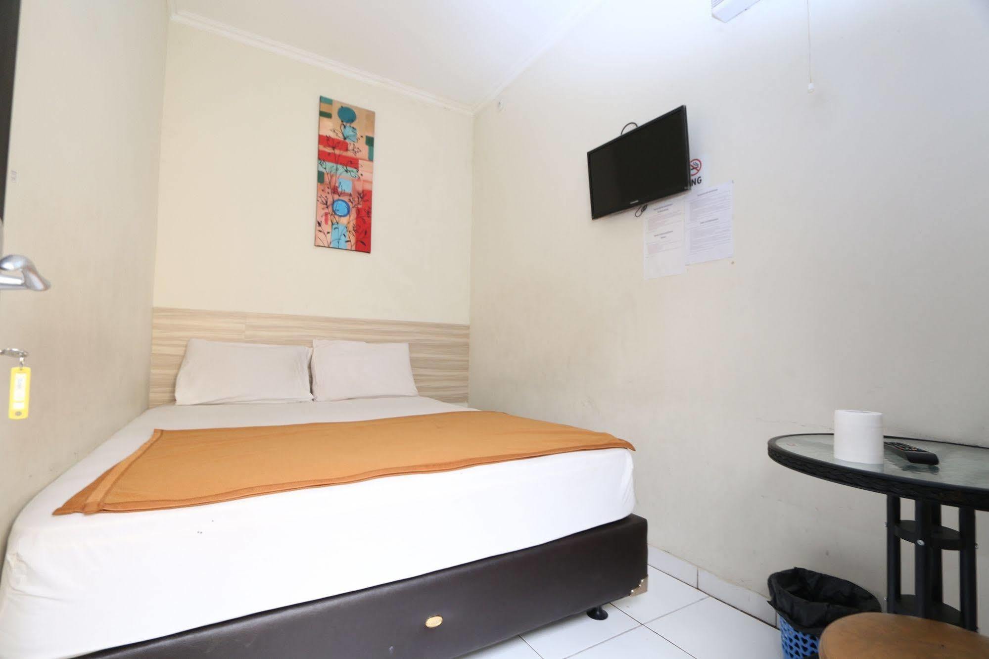 Hotel Bantal Guling Alun Alun Bandung Exterior foto